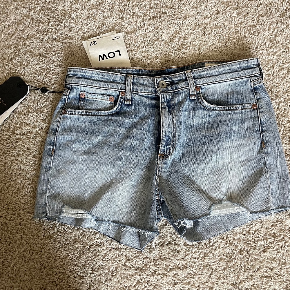 rag & bone Dre Low-Rise Stella Shorts. Size: 27.